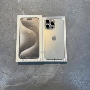 New Apple iPhone 15 Pro Max 256 GB Silver