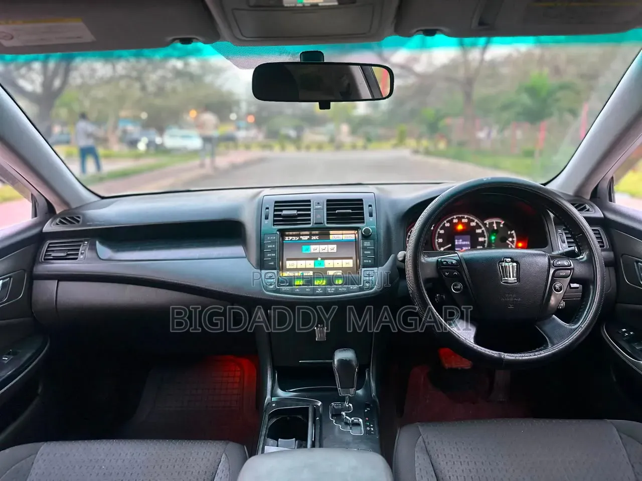 Toyota Crown 2009
