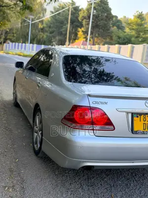 Toyota Crown 2006 Silver