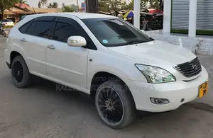 Toyota Harrier 2006 White