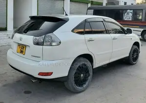 Toyota Harrier 2006 White