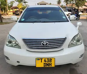 Toyota Harrier 2006 White