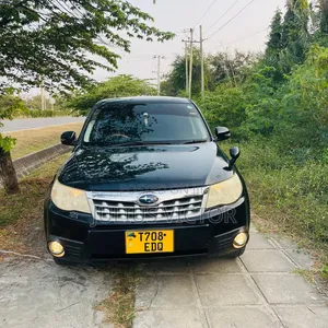 Subaru Forester 2012 Black