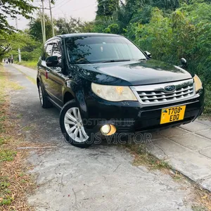 Subaru Forester 2012 Black