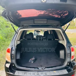 Subaru Forester 2012 Black