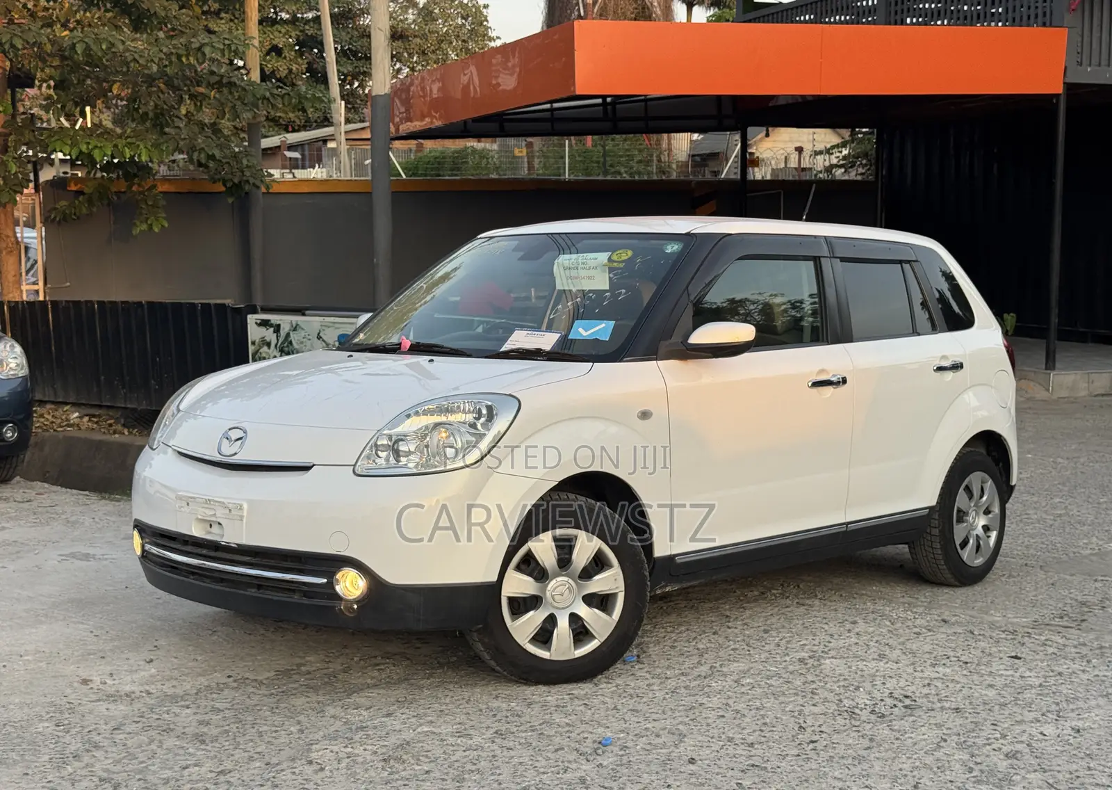 Mazda Verisa 2011 White