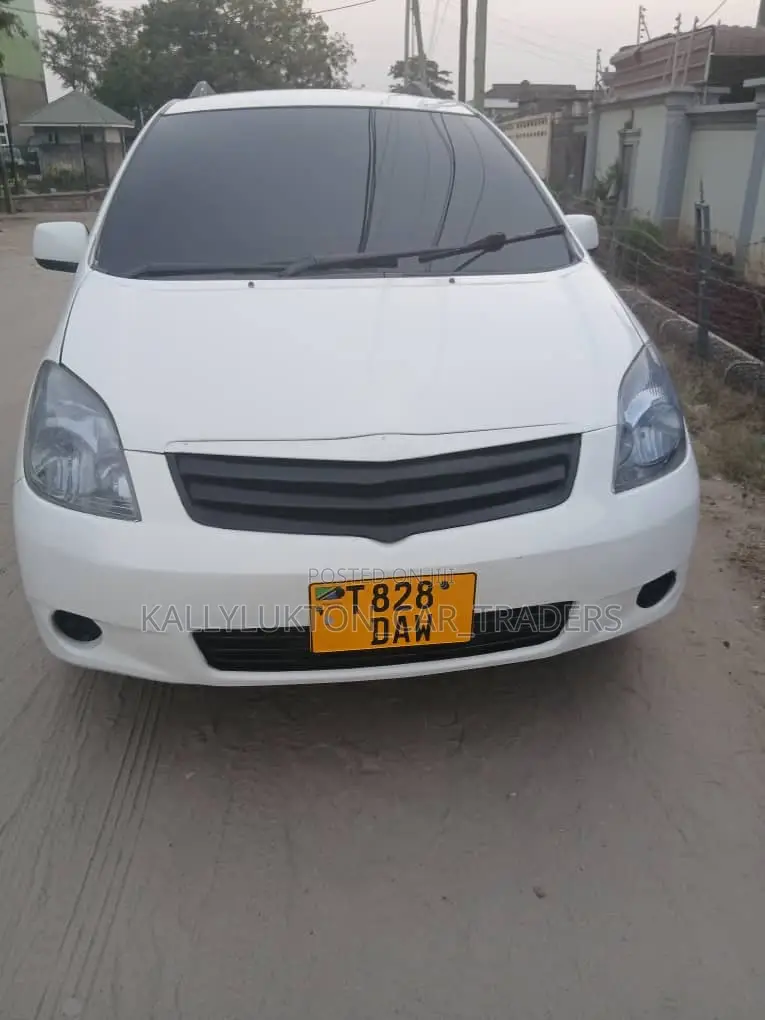 Toyota Wish 2006 White