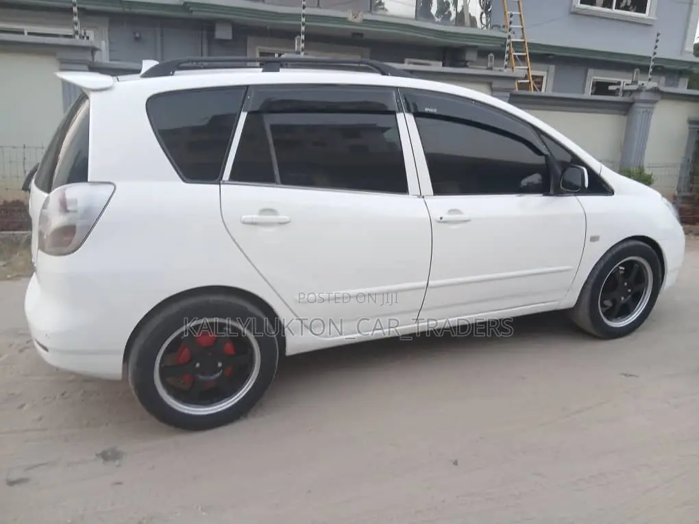 Toyota Wish 2006 White