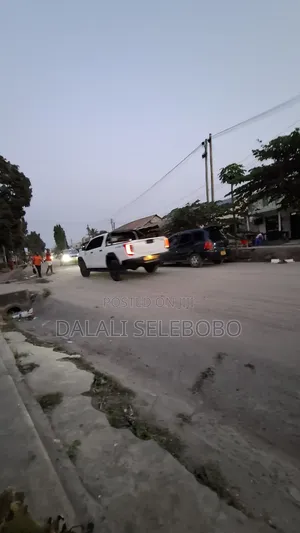 5bdrm Bungalow in Sinza Legho for sale