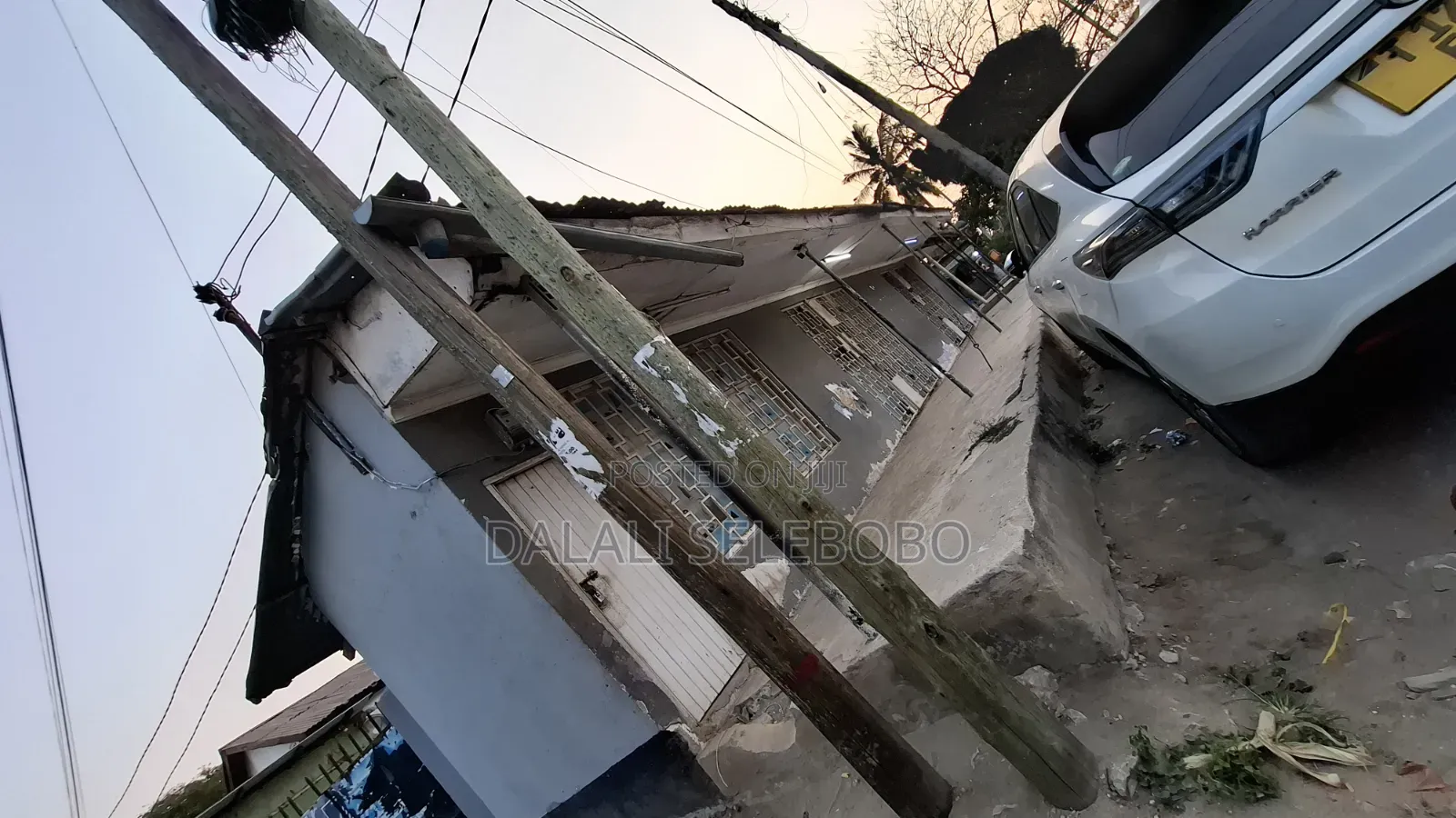 5bdrm Bungalow in Sinza Legho for sale