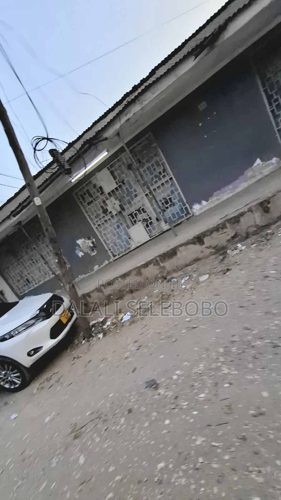 5bdrm Bungalow in Sinza Legho for sale