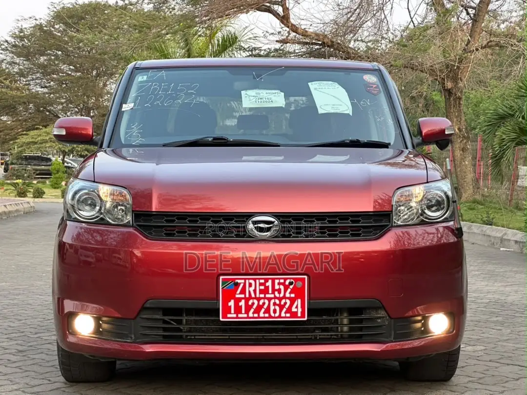 Toyota Corolla Rumion 2010 Maroon