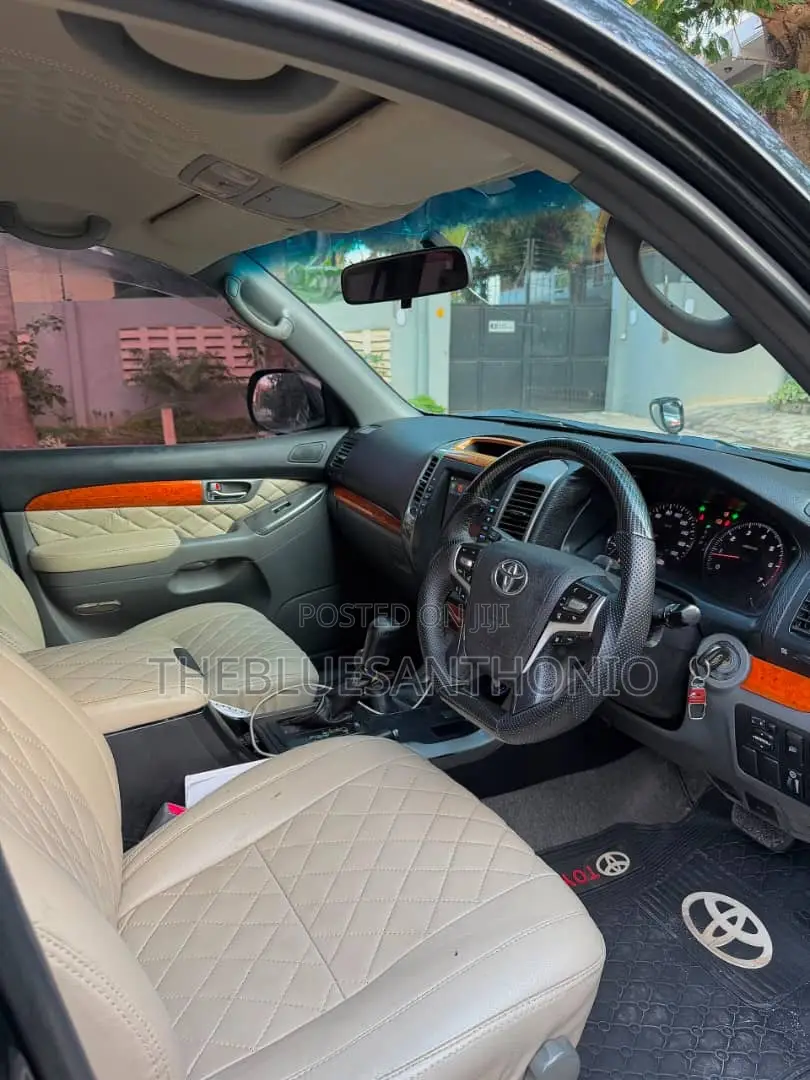 Toyota Land Cruiser Prado 2006 Black