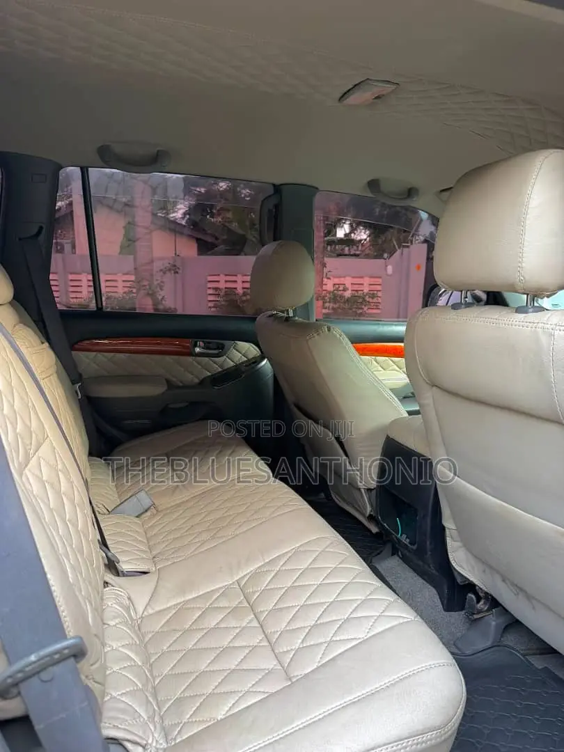 Toyota Land Cruiser Prado 2006 Black