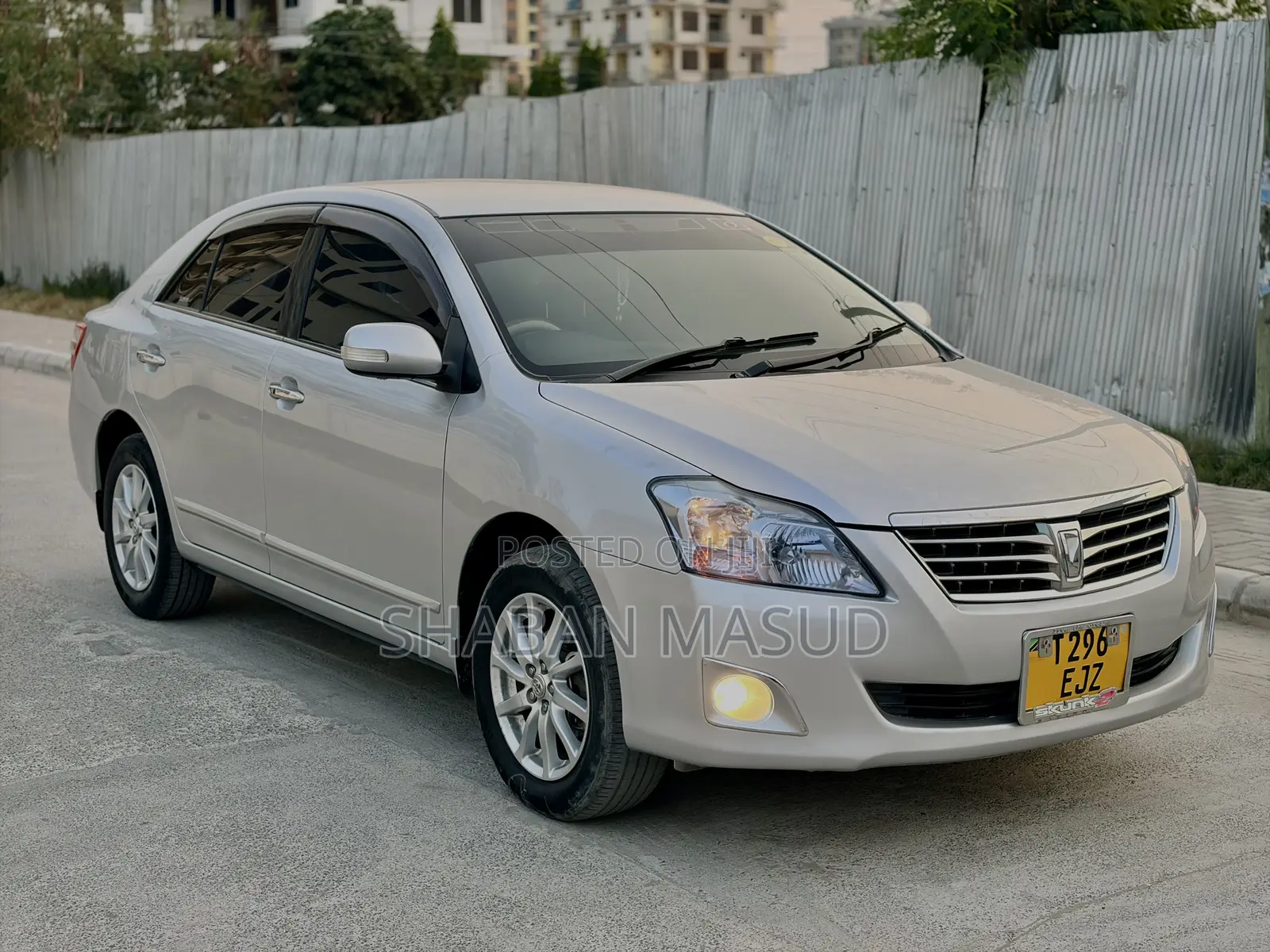Toyota Premio 1.8 AWD 2011 Silver