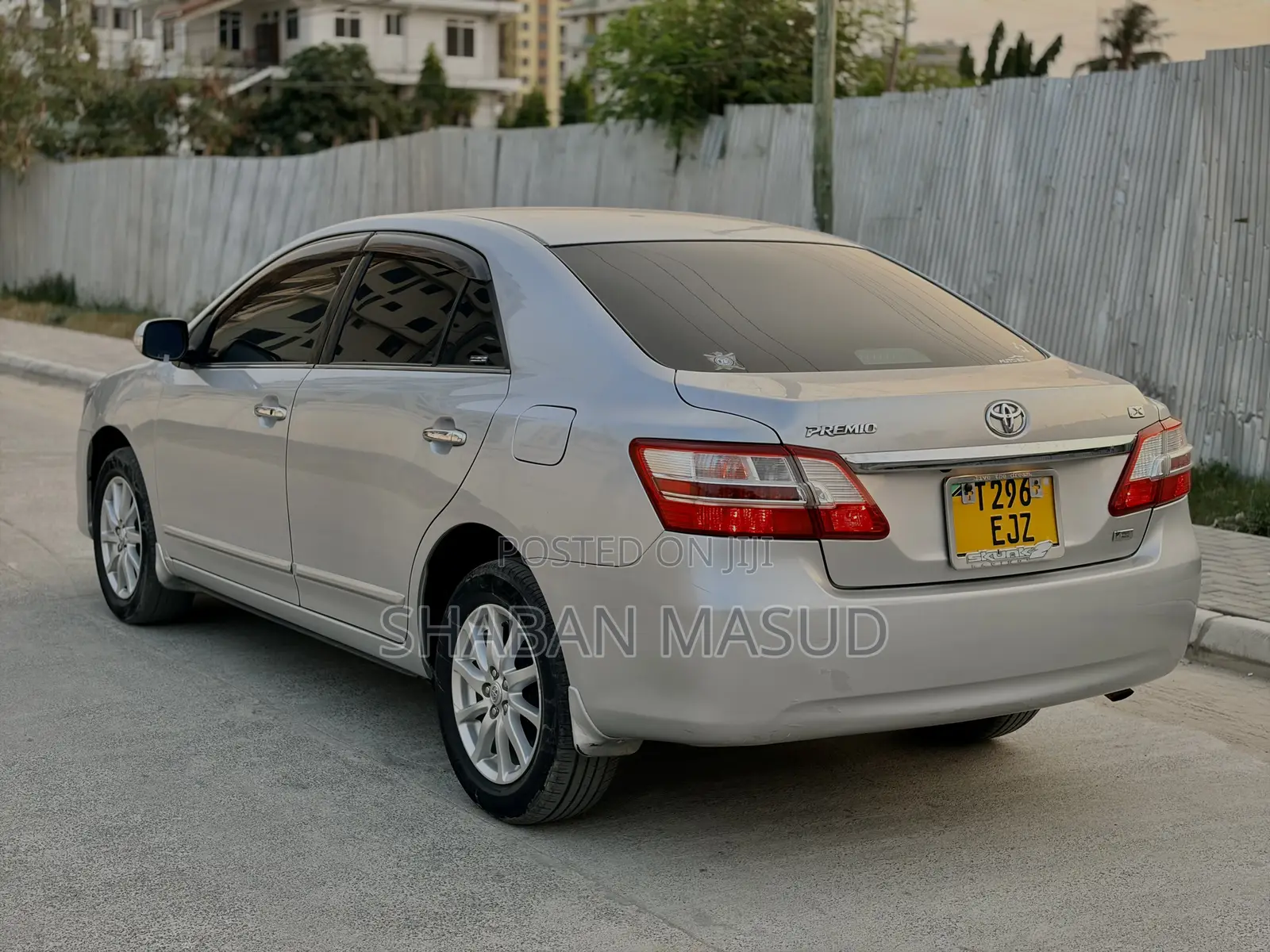 Toyota Premio 1.8 AWD 2011 Silver