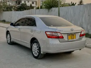 Toyota Premio 1.8 AWD 2011 Silver