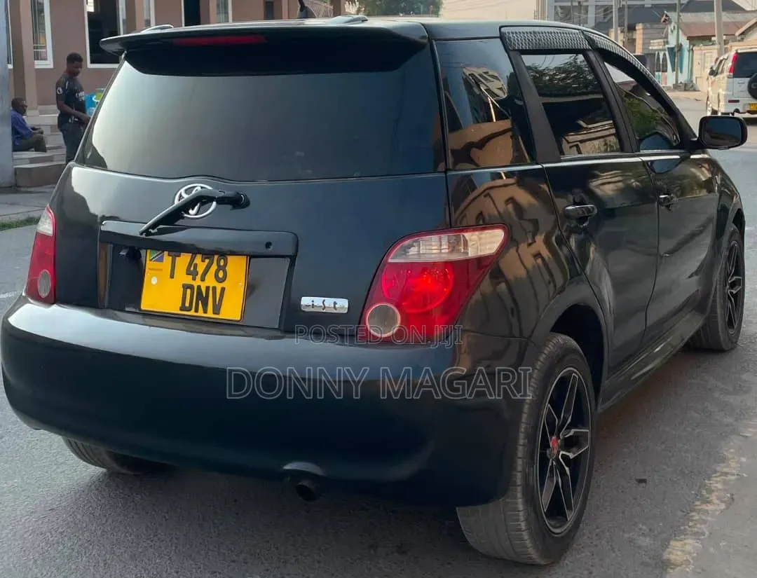 Toyota IST 2006 Black