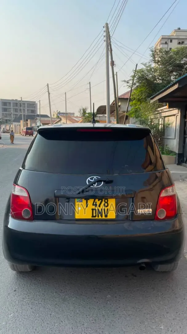 Toyota IST 2006 Black
