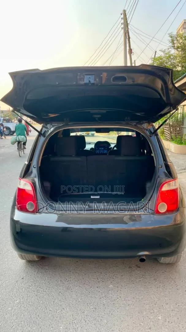 Toyota IST 2006 Black