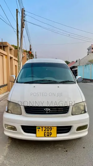 Toyota Noah 2001 White