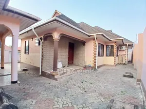 3bdrm House in Kanga Street, Tabata for rent