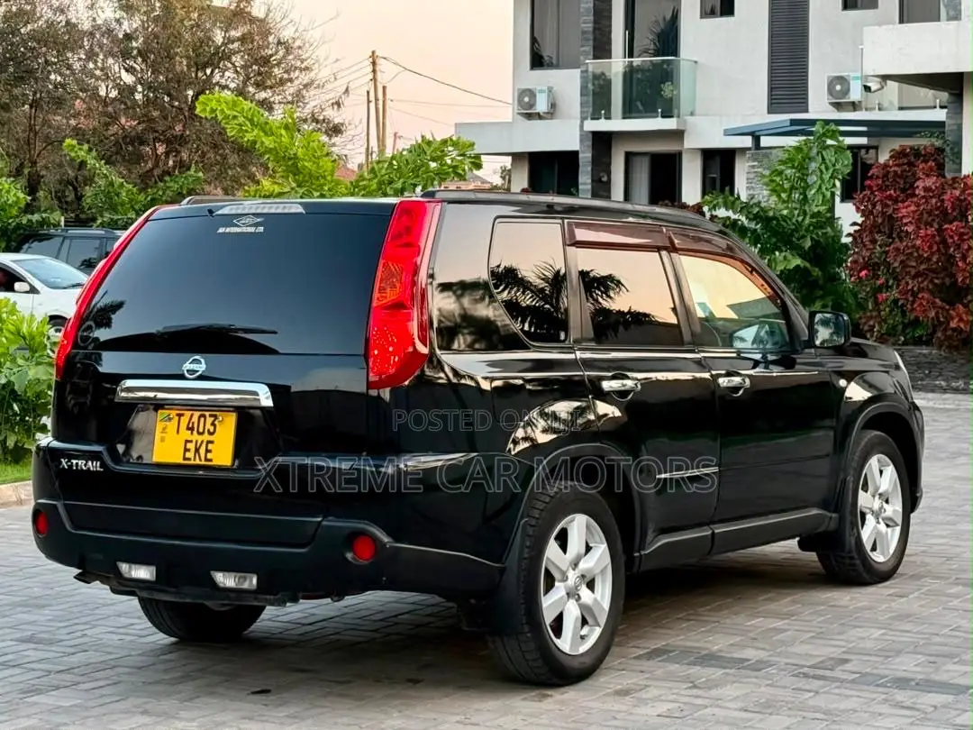 Nissan X-Trail 2010 Black