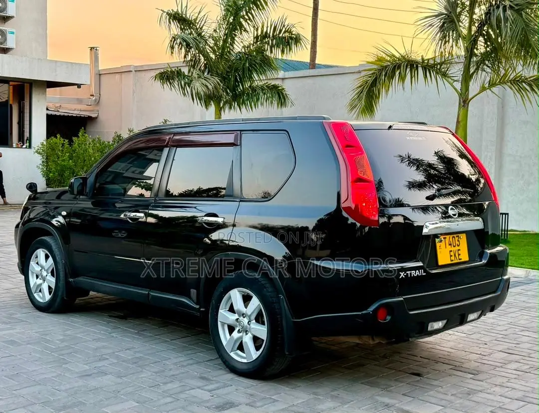 Nissan X-Trail 2010 Black