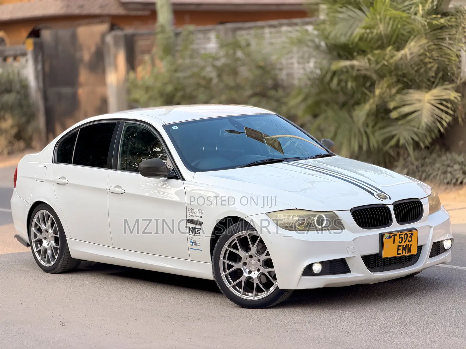 BMW 3 Series 2011 White