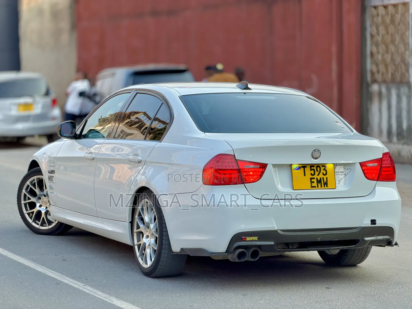 BMW 3 Series 2011 White