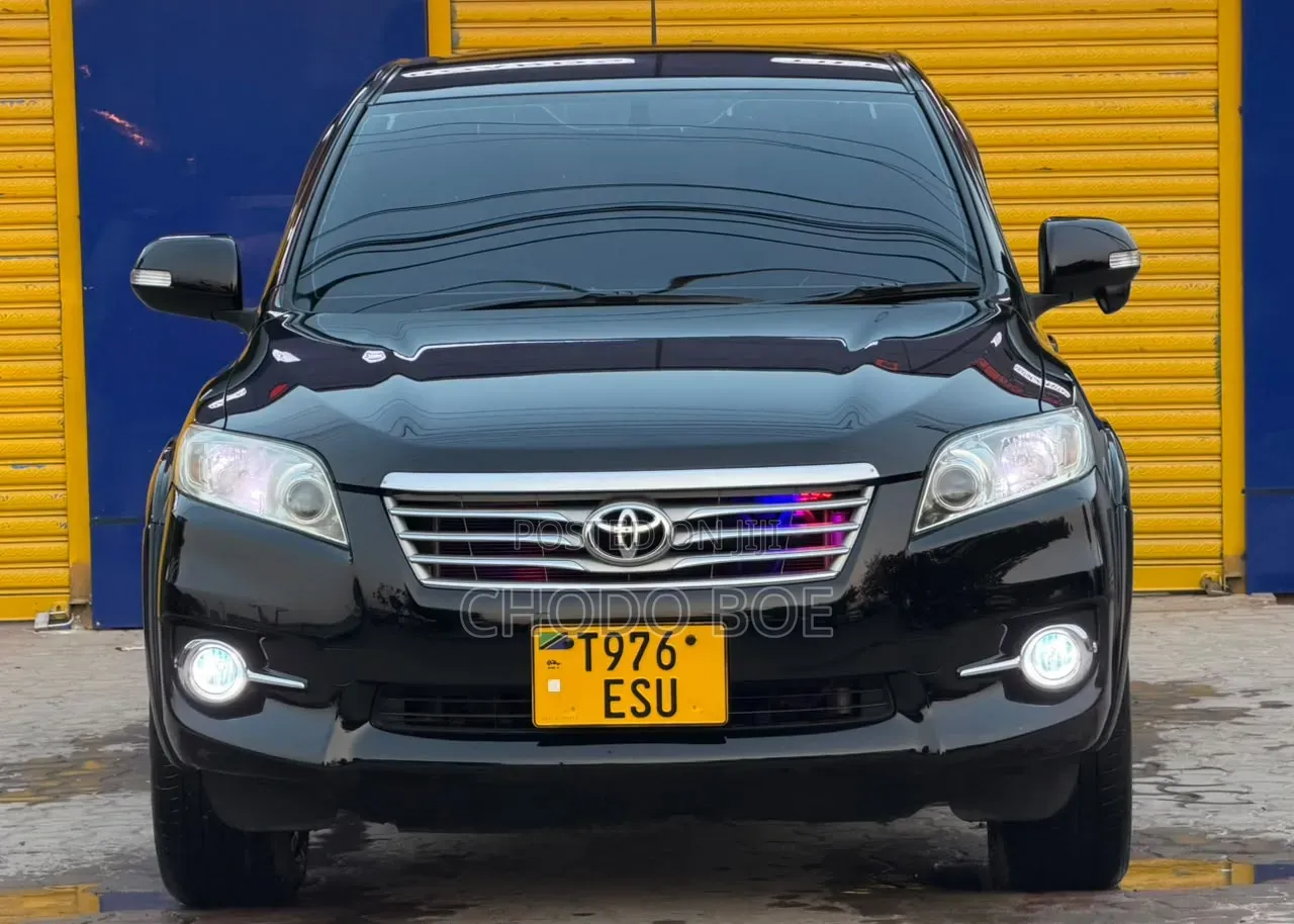 Toyota Vanguard 2012 Black