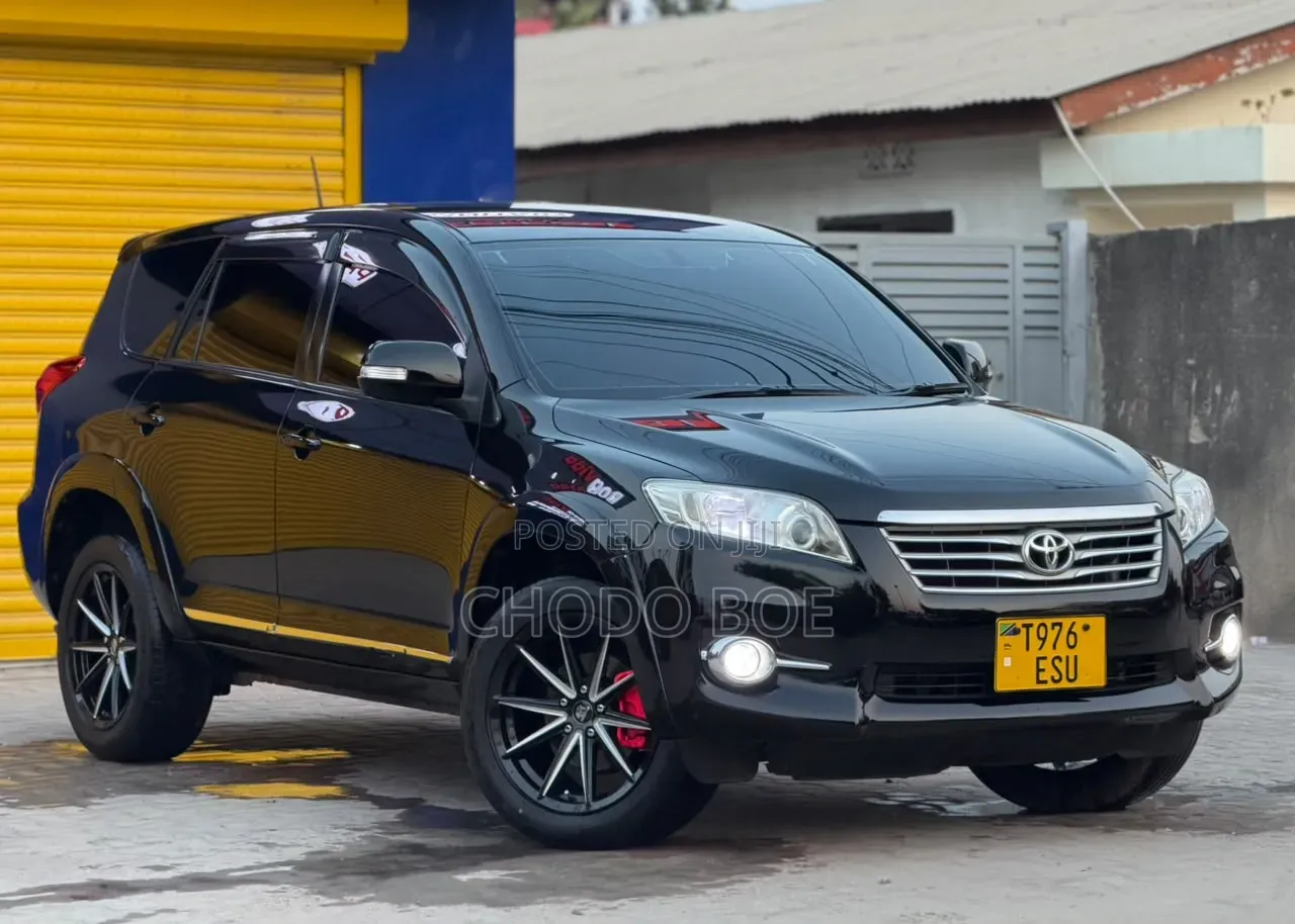 Toyota Vanguard 2012 Black