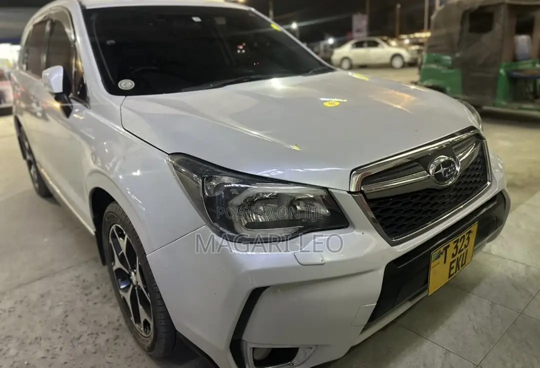 Subaru Forester 2.0XT Premium 4dr SUV AWD (2.0L 4cyl Turbo CVT) 2014