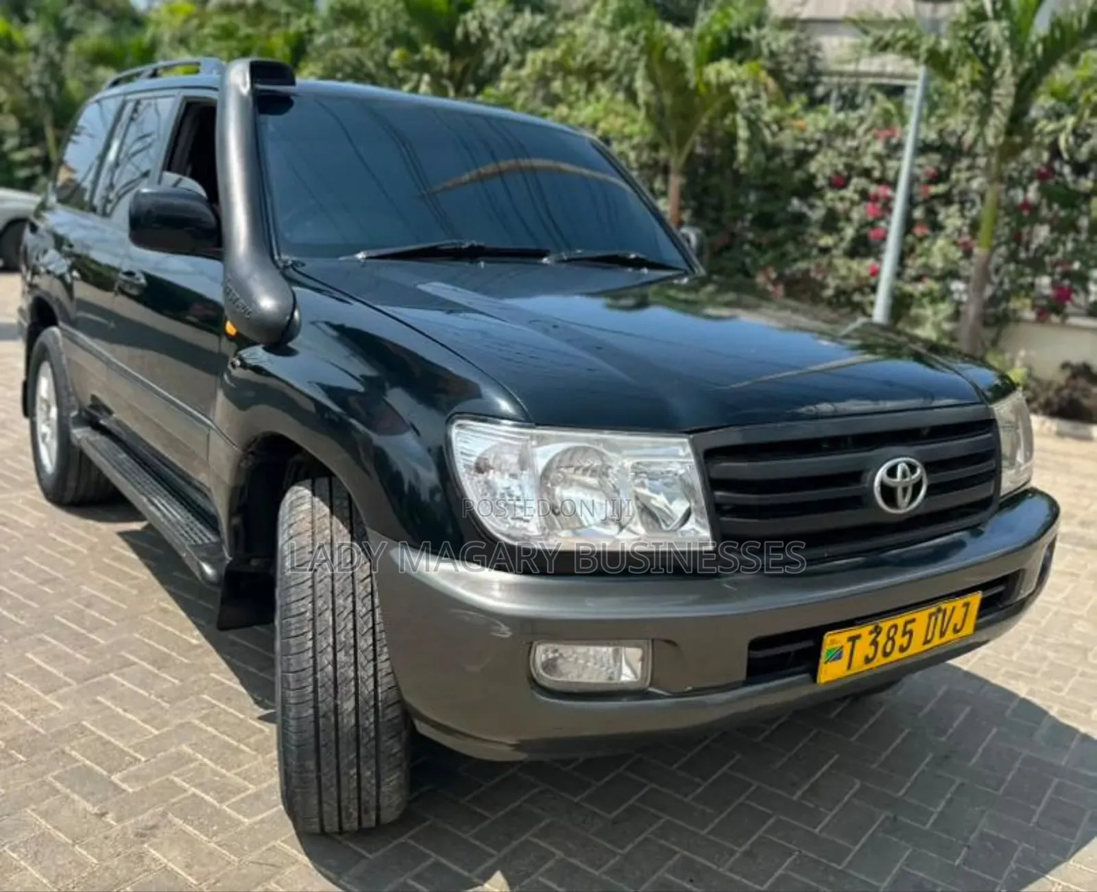 Toyota Land Cruiser HDJ 100 2005 Black