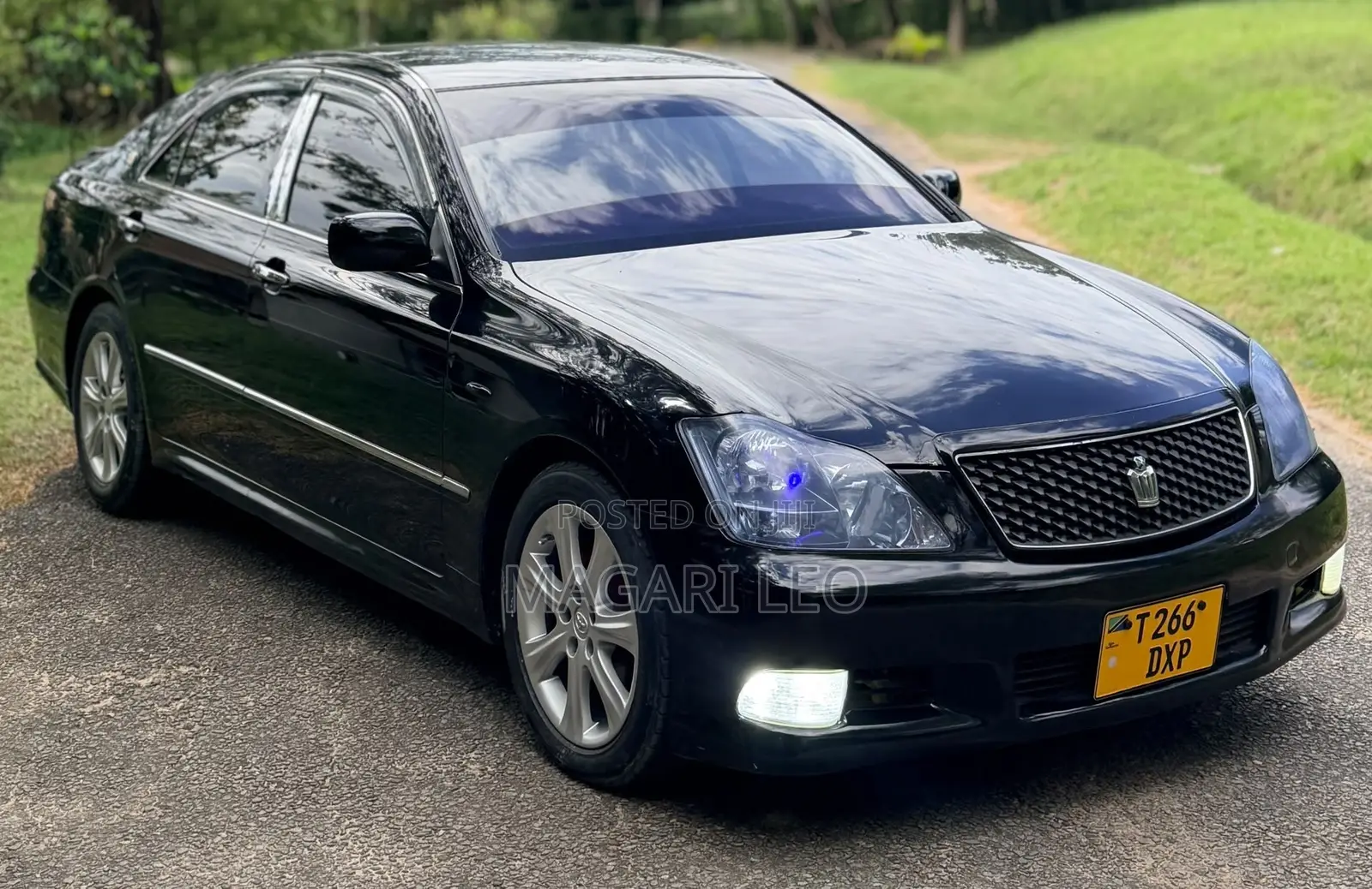 Toyota Crown Royale 2005 Black