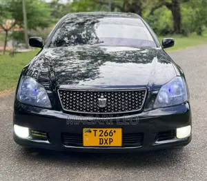 Toyota Crown Royale 2005 Black