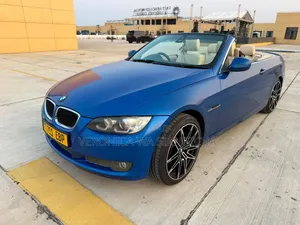 BMW 330 2019 Blue