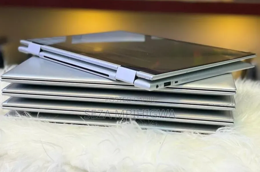 Laptop HP EliteBook x360 1040 G10 16GB Intel Core i7 SSD 256GB