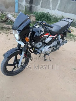 TVS HLX 125 2025 Black