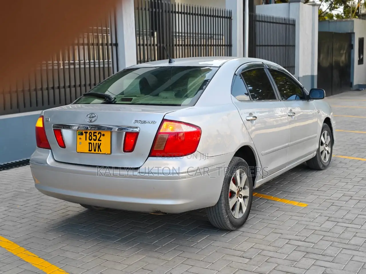Toyota Premio 2005 Silver