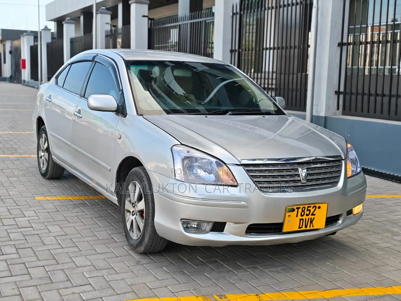 Toyota Premio 2005 Silver