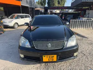 Toyota Crown 2006 Black