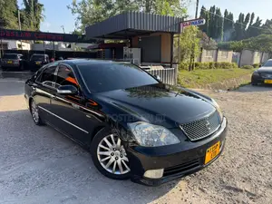 Toyota Crown 2006 Black