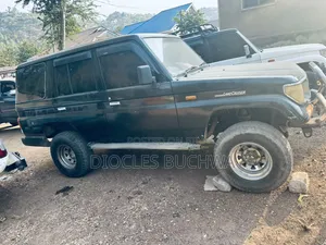 Toyota Land Cruiser Prado 1999 Gray