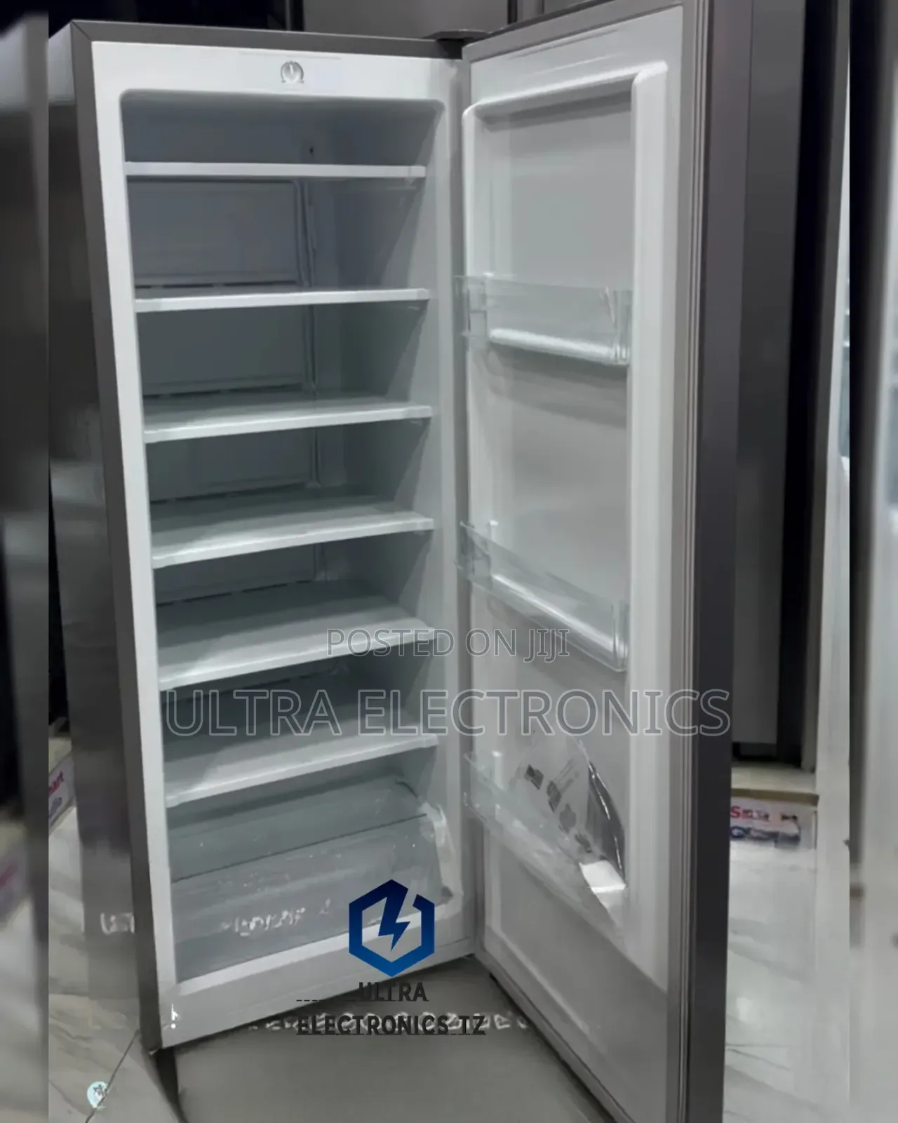 HISENSE Upright Freezer RS18DR Freezer Ya Kusimama With 190 Litres