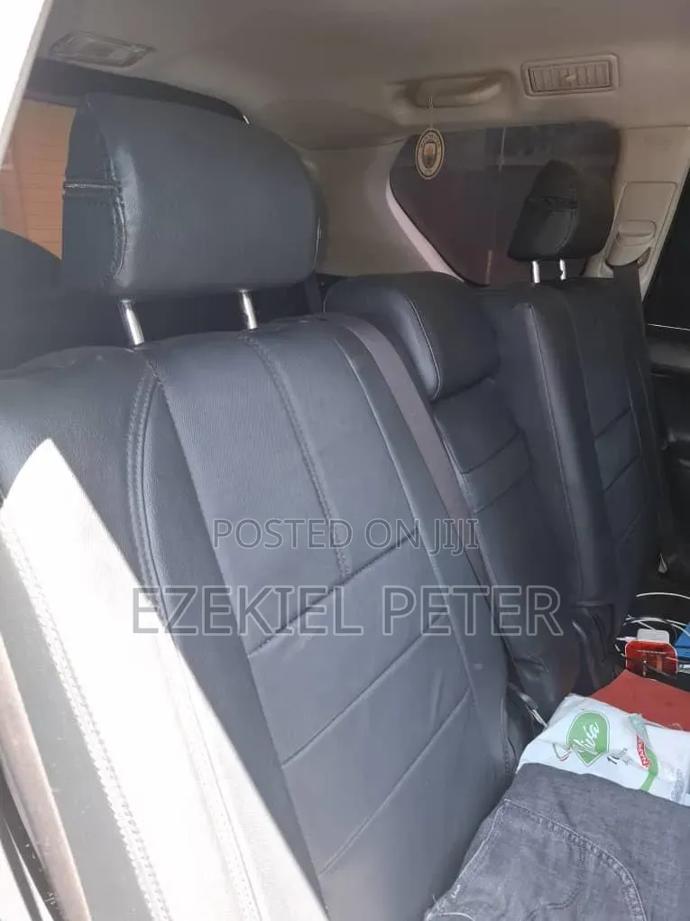 Toyota Land Cruiser Prado 2019 Gray