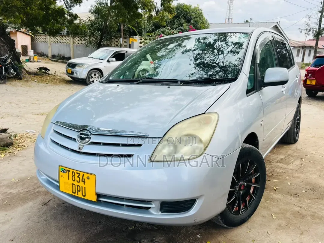 Toyota Corolla Spacio 2005 Silver