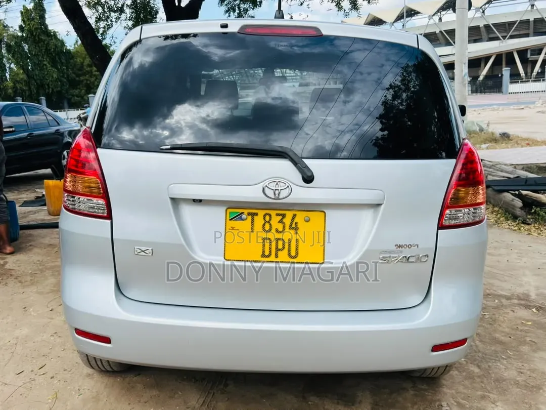 Toyota Corolla Spacio 2005 Silver