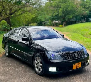 Toyota Crown 2006 Black