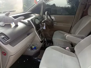 Toyota Noah 2008 Gray